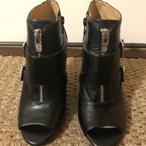 Antonio Melani Stiletto Zip Booties